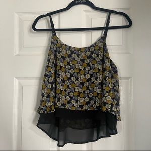 E & M Floral Lightweight Cropped Top Size Medium